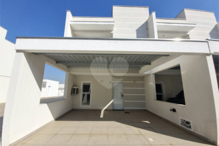 Casa à venda com 3 quartos, sendo 1 suíte, no condomínio Residencial Américo Figueiredo, Sorocaba - SP