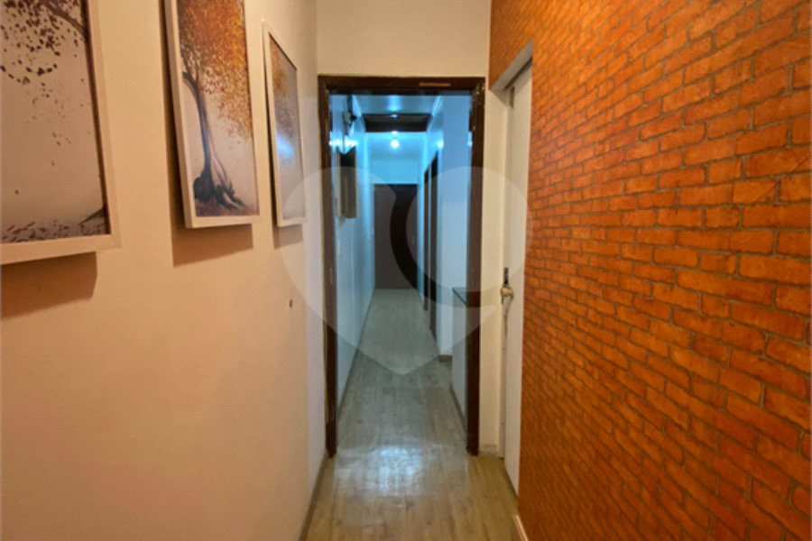Sobrado à venda com 5 quartos, sendo 1 suíte, em Jabaquara, São Paulo, SP