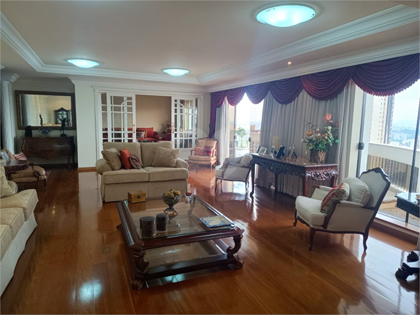 Apartamento à venda com 4 suítes em Vila Suzana, São Paulo, SP