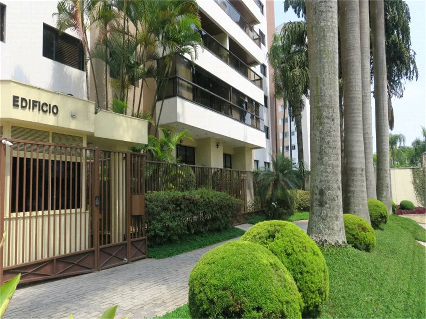 Apartamento à venda com 4 quartos, sendo 3 suítes, em Jardim Monte Kemel, São Paulo, SP