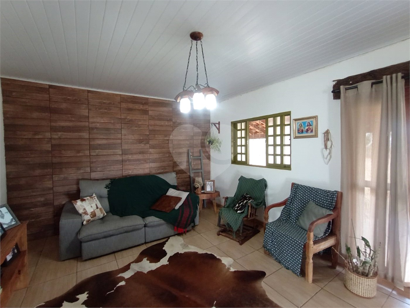 Casa à venda com 3 quartos, sendo 1 suíte,  em Estância Conceição, Itapetininga, SP