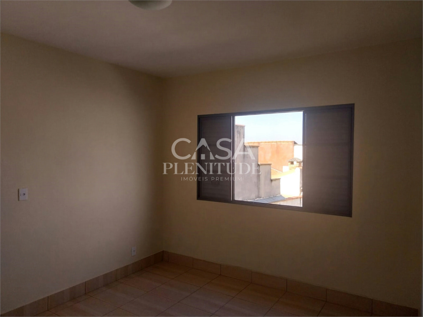 Casa à venda com 3 quartos, sendo 1 suíte, em Jardim Leocádia, Sorocaba, SP