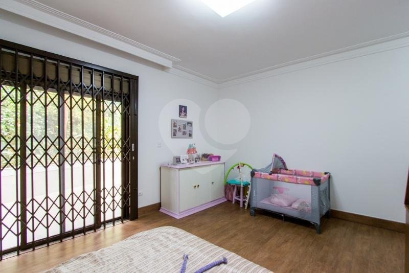 Casa Térrea à venda com 5 suítes em Jardim Marajoara, São Paulo, SP