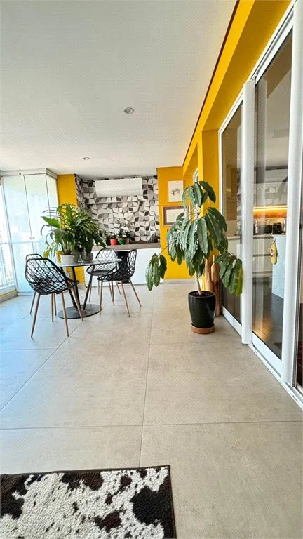 Apartamento à venda com 2 suítes em Brooklin Paulista, São Paulo, SP