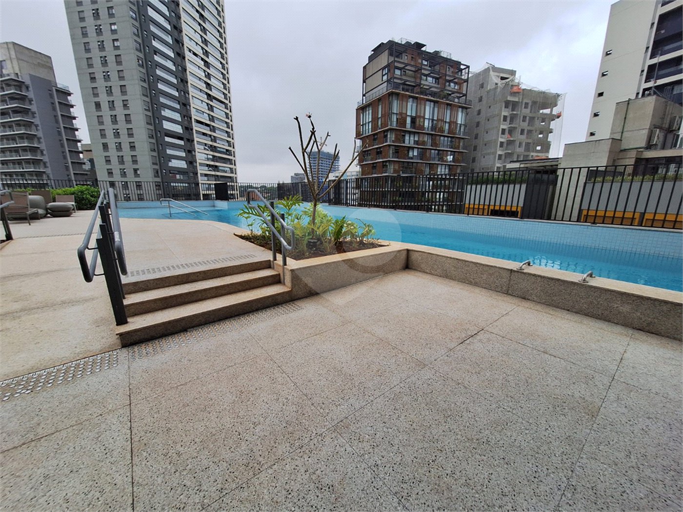 Apartamento à venda com 3 suítes em Sumarezinho, São Paulo, SP