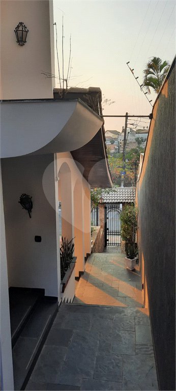 Sobrado à venda com 4 quartos, sendo 2 suítes, em Jardim São Bento, São Paulo, SP
