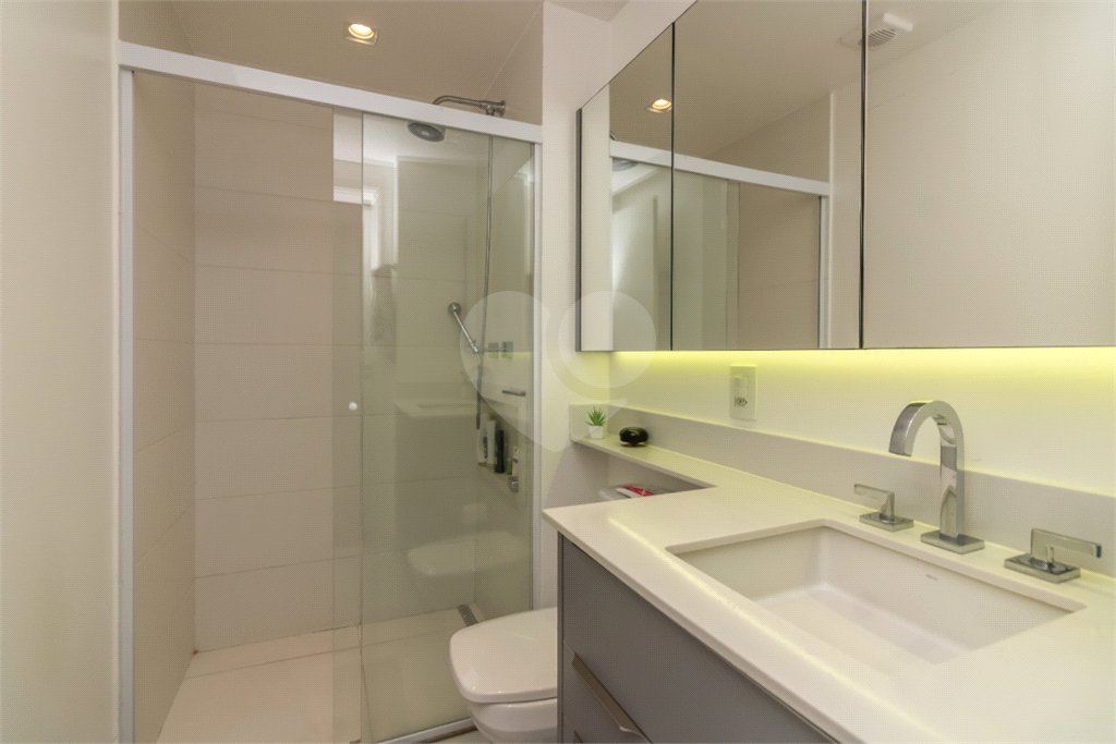 Apartamento à venda com 4 quartos, sendo 2 suítes, em Jardim Prudência, São Paulo, SP