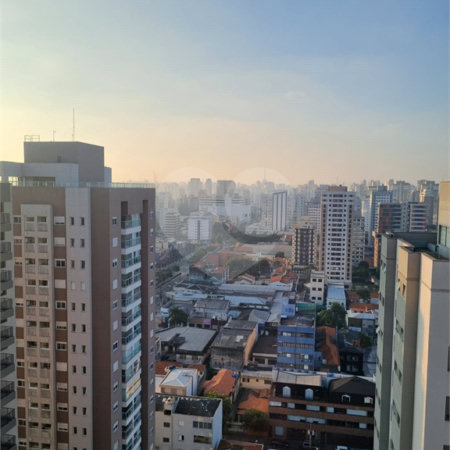 Loja à venda com 3 quartos, sendo 1 suíte,  em Vila Mariana, São Paulo, SP