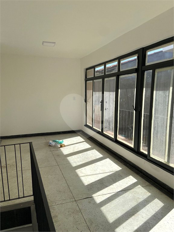 Sobrado à venda com 3 quartos, sendo 1 suíte,  em Jardim Itacolomi, São Paulo, SP