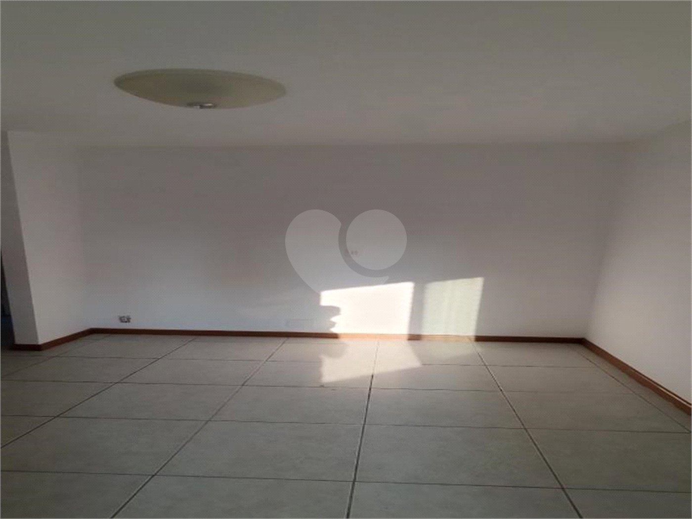 Apartamento à venda com 2 quartos, sendo 1 suíte,  em Jardim Parque Morumbi, São Paulo, SP