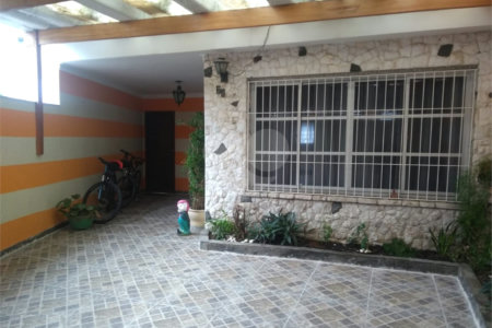 Casa à venda com 3 quartos, sendo 1 suíte, em Jardim da Saúde, São Paulo, SP