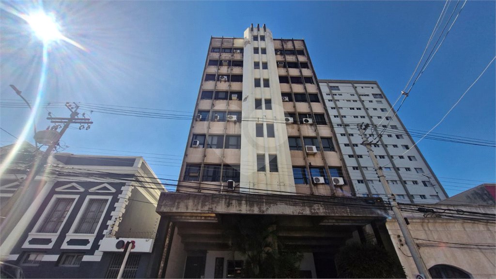 Sala Comercial à Venda no Edifício Luciano Zanollo – São Carlos/SP