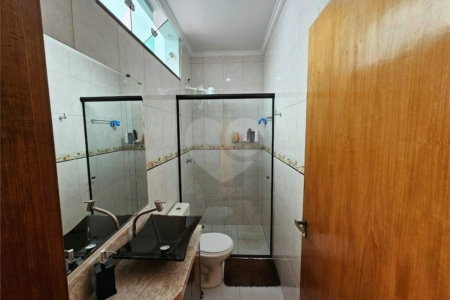 Casa à venda com 3 suítes em Vila Carrão, São Paulo, SP