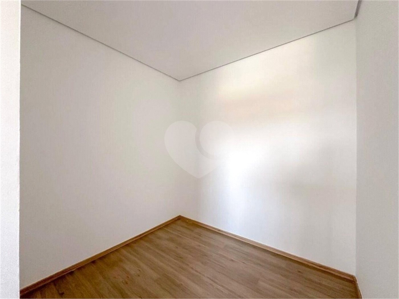 Apartamento à venda com 3 suítes em Vila Lucy, Sorocaba, SP