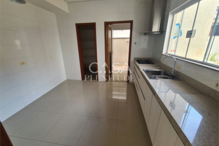 Casa em condomínio à venda com 3 suítes, em Iporanga, Sorocaba, SP