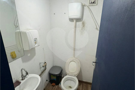 Salão para alugar em Vila Acoreana, Poá, SP