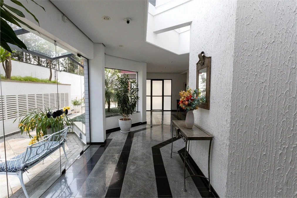 Apartamento à venda com 3 quartos, sendo 2 suítes, em Cidade Monções, São Paulo, SP
