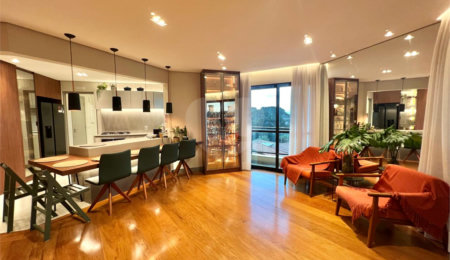 Apartamento à venda com 3 quartos, sendo 1 suíte,  em Parque São Domingos, São Paulo, SP