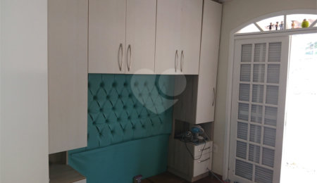 Sobrado à venda com 8 quartos, sendo 2 suítes,  em Tremembé, São Paulo, SP