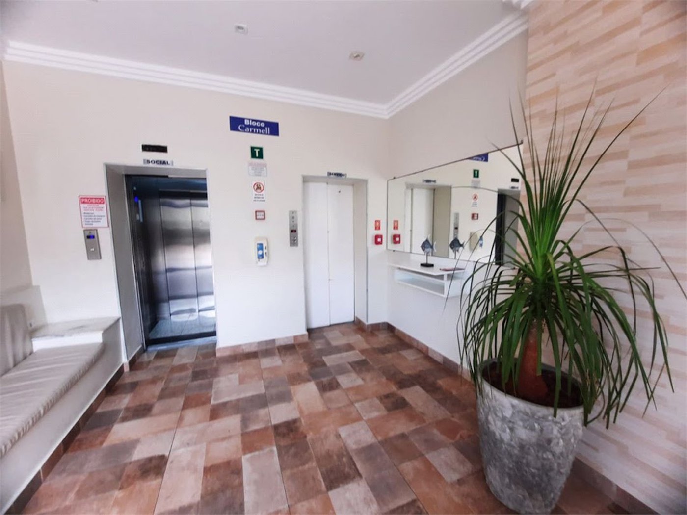 Apartamento Reformado com 1 Dormitório à Venda na Enseada – Guarujá