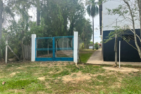 Chácara à venda com 6 quartos, sendo 1 suíte,  em Cercadinho, Alambari, SP