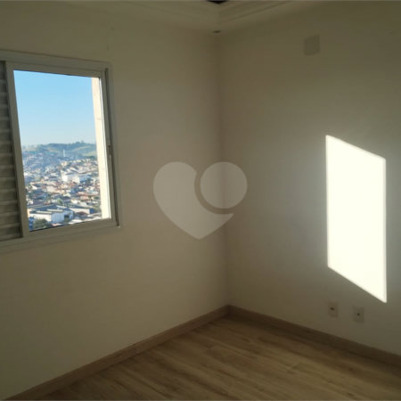 Apartamento à venda com 3 quartos, sendo 1 suíte,  em Vila Suissa, Mogi das Cruzes, SP