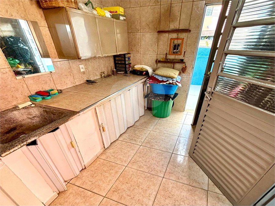 Casa 2 dormitórios Antônio Blanco