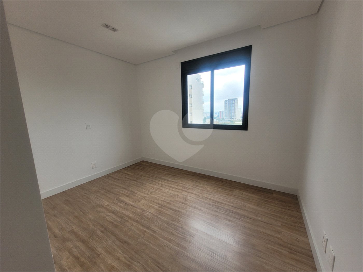 Apartamento à venda com 3 suítes em Parque Campolim, Sorocaba, SP