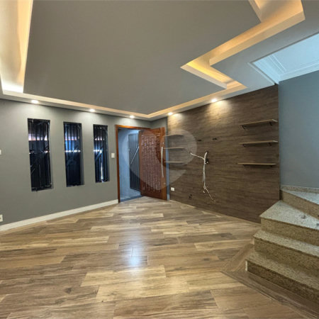 Casa à venda com 3 quartos, sendo 1 suíte,  em Jardim Santa Mena, Guarulhos, SP