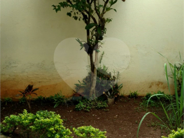Casa à venda com 3 quartos, sendo 1 suíte,  no condomínio Morada de Itapuã, São Paulo - SP