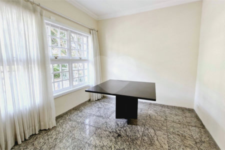 Casa à venda com 4 suítes no condomínio Jardim Vitória Régia, São Paulo - SP