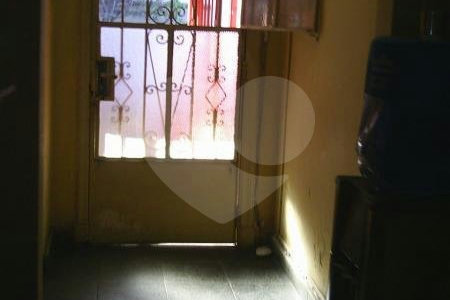 Sobrado à venda ou para alugar com 4 quartos em Água Branca, São Paulo, SP