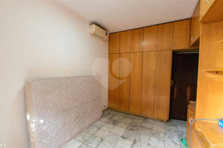 Casa à venda com 3 quartos, sendo 1 suíte,  em Vila Mariana, São Paulo, SP