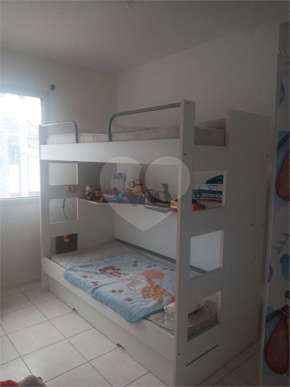 Casa à venda com 3 quartos, sendo 1 suíte, no condomínio Grand Family, Rio de Janeiro - RJ