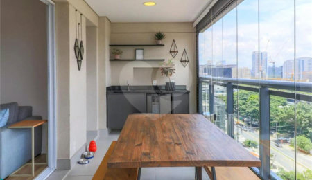 Apartamento à venda com 2 quartos, sendo 1 suíte,  em Chácara Santo Antônio, São Paulo, SP