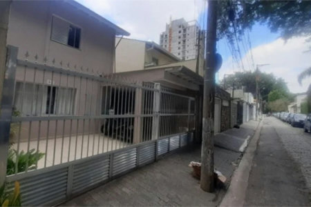 Sobrado à venda com 3 quartos, sendo 1 suíte, em Vila Sônia, São Paulo, SP