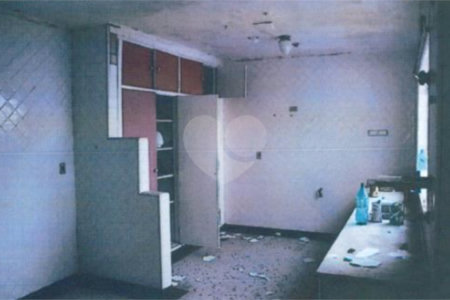 Casa à venda com 3 quartos, sendo 1 suíte, em Vila Mariana, São Paulo, SP