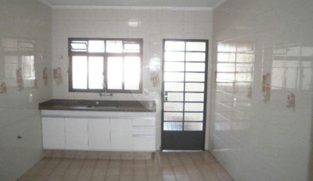 Sobrado à venda com 3 quartos, sendo 1 suíte,  em Vila Isolina Mazzei, São Paulo, SP