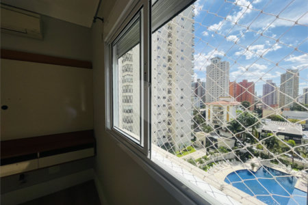 Apartamento à venda com 3 suítes em Vila Gilda, Santo André, SP