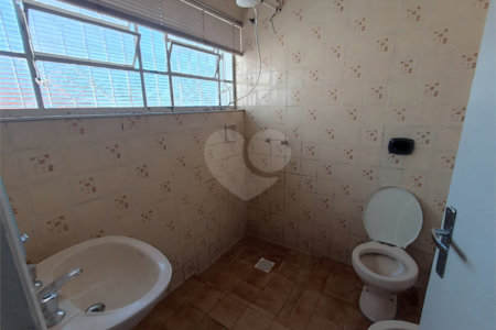 Casa à venda ou para alugar com 3 quartos, sendo 1 suíte, no Centro, Itapetininga, SP