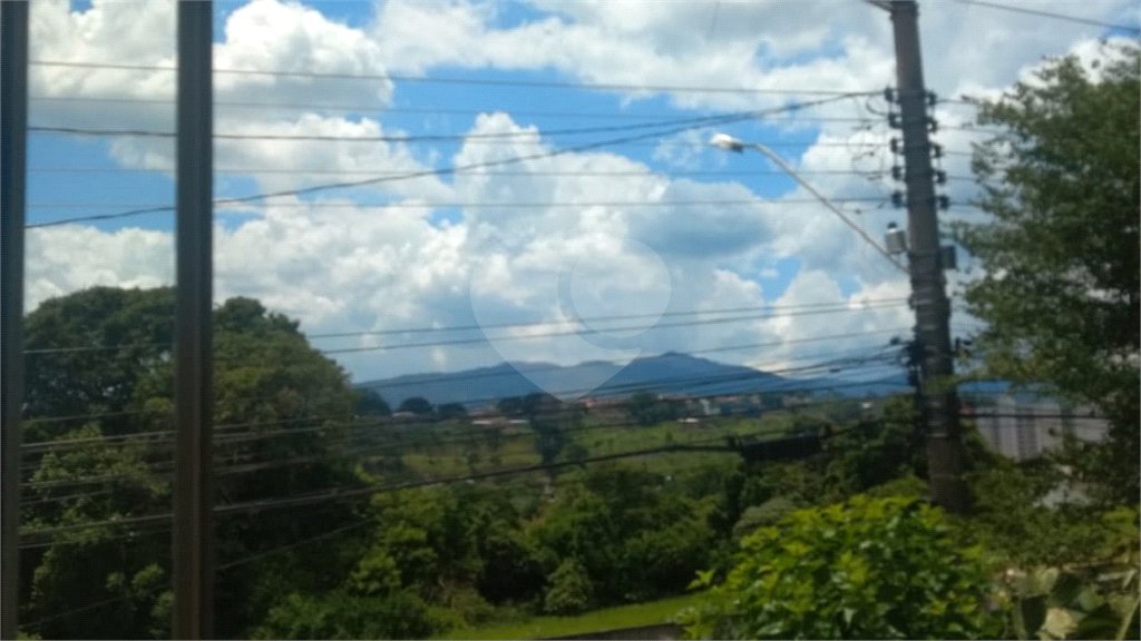 Sobrado à venda com 3 quartos em Jardim das Cerejeiras, Atibaia, SP