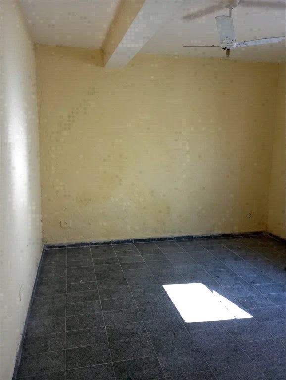 Casa à venda com 3 quartos, sendo 2 suítes, em Jardim Maria Duarte, São Paulo, SP