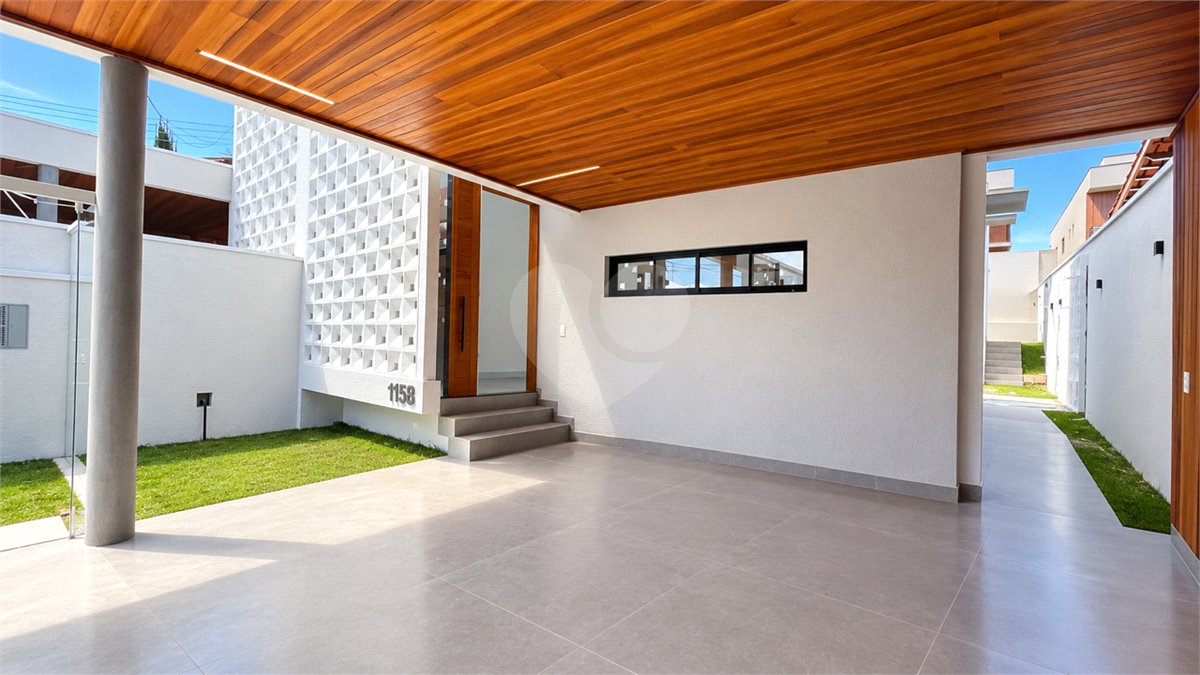 Casa Térrea à venda com 3 suítes em Jardim Paulista, Atibaia, SP