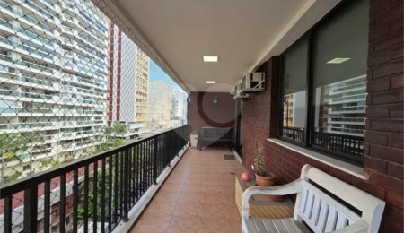 Apartamento à venda com 2 quartos, sendo 1 suíte,  em Laranjeiras, Rio de Janeiro, RJ