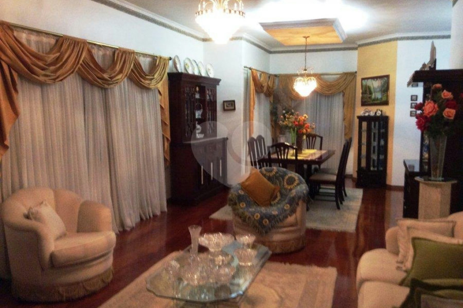 Casa Térrea à venda ou para alugar com 4 suítes em Jardim Floresta, São Paulo, SP