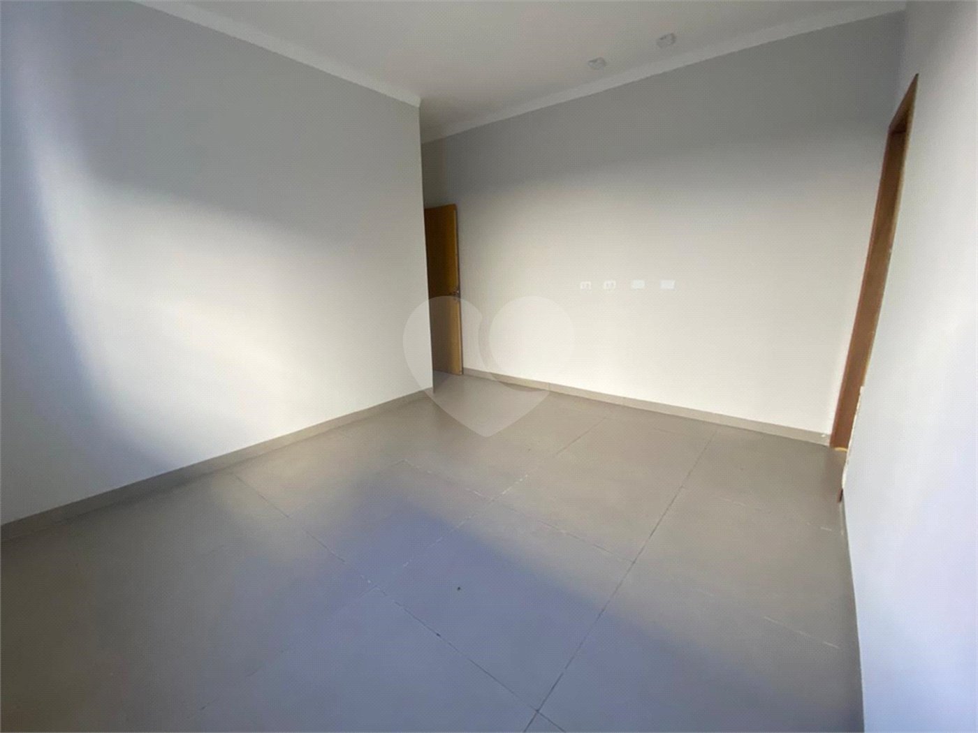 Casa à venda com 3 quartos, sendo 1 suíte, em Ipê, Três Lagoas, MS