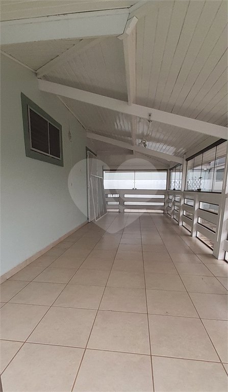 Casa à venda com 5 quartos, sendo 1 suíte, no Centro, Bom Jesus dos Perdões, SP