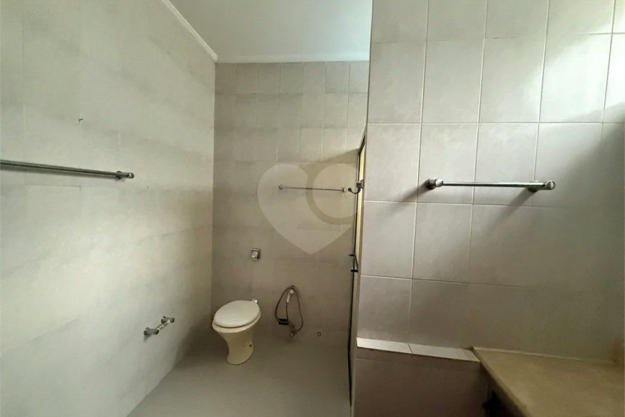 Casa à venda no Bairro Nova Piracicaba Casa à venda 3 dormitórios, 304m2 - Bairro Nova Piracicaba - Piracicaba, SP Casa à venda 3 dormitórios, 304m2 - Bairro Nova Piracicaba - Piracicaba, SP