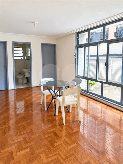 Perdizes: 62 m², vaga e uma localização que facilita a vida
