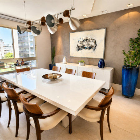 Apartamento reformado com 186 m² em Santa Cecília